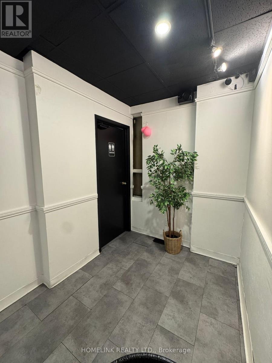 656 Spadina Avenue, Toronto, Ontario  M5S 2H7 - Photo 26 - C13158638