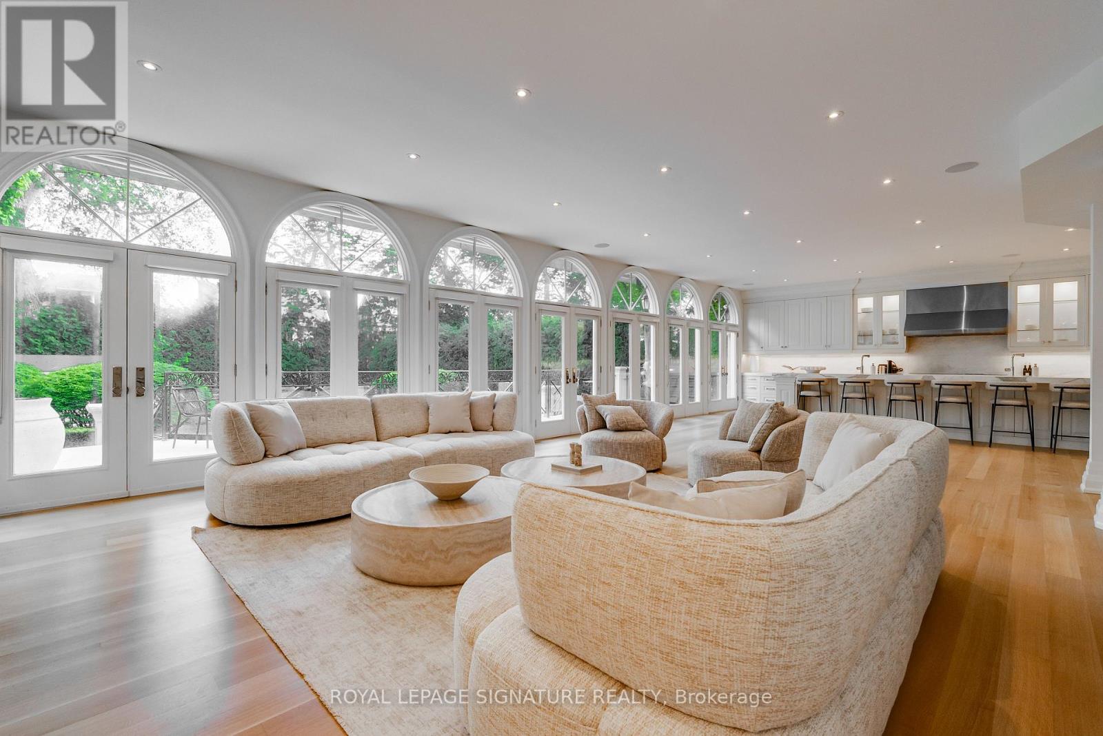 27 Teddington Park Avenue, Toronto, Ontario  M4N 2C4 - Photo 1 - C13158740