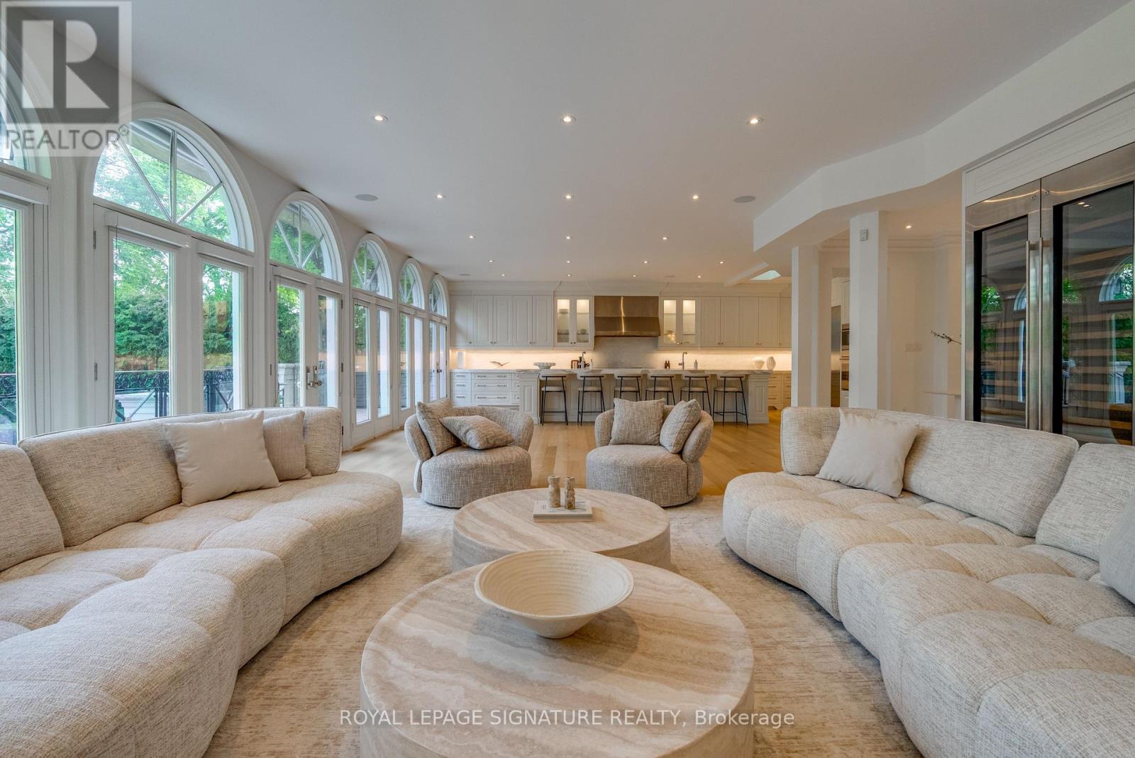 27 Teddington Park Avenue, Toronto, Ontario  M4N 2C4 - Photo 2 - C13158740