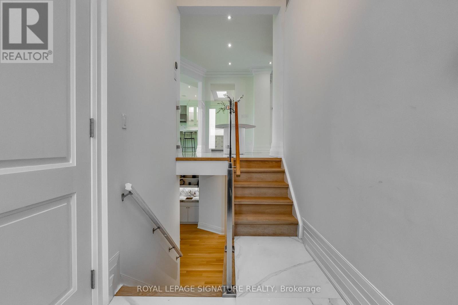 27 Teddington Park Avenue, Toronto, Ontario  M4N 2C4 - Photo 34 - C13158740