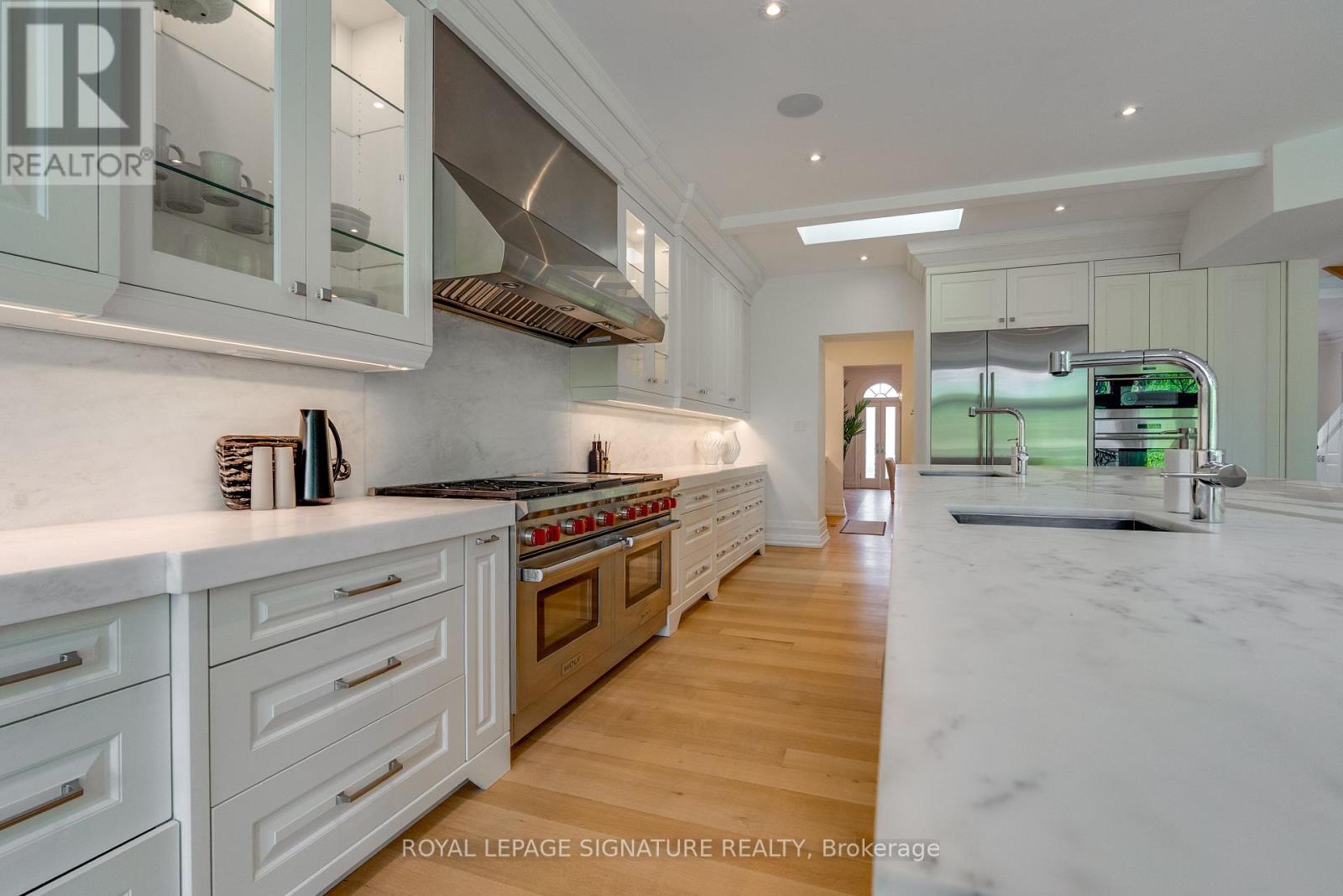 27 Teddington Park Avenue, Toronto, Ontario  M4N 2C4 - Photo 8 - C13158740