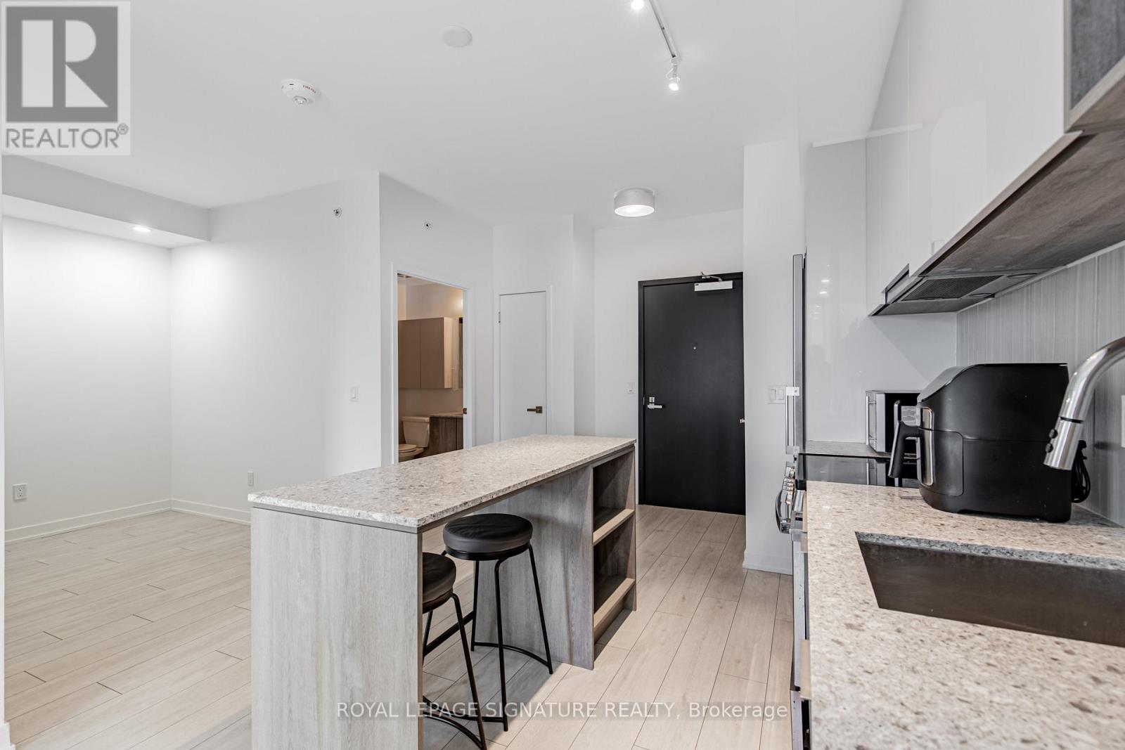 1208 - 31 Tippett Road, Toronto, Ontario  M3H 0C8 - Photo 10 - C13158796