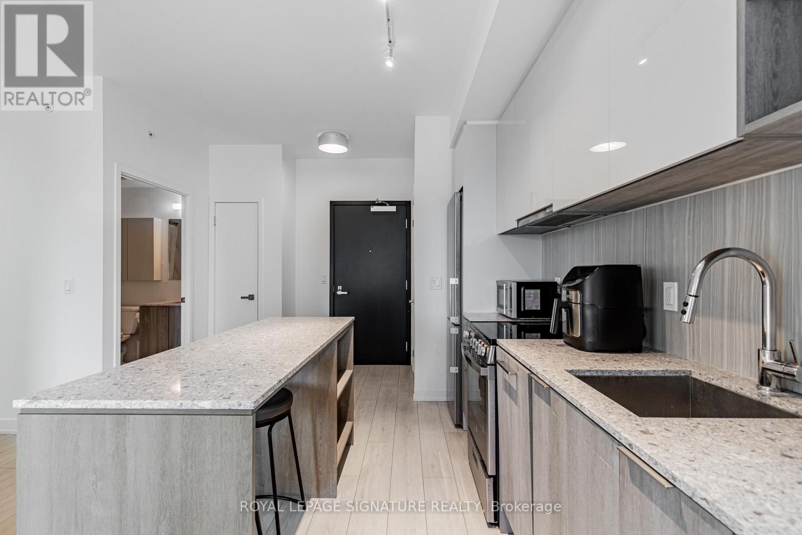 1208 - 31 Tippett Road, Toronto, Ontario  M3H 0C8 - Photo 11 - C13158796