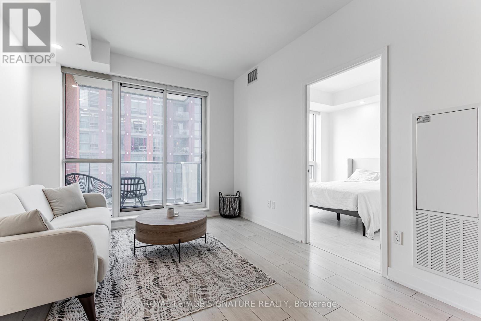 1208 - 31 Tippett Road, Toronto, Ontario  M3H 0C8 - Photo 5 - C13158796
