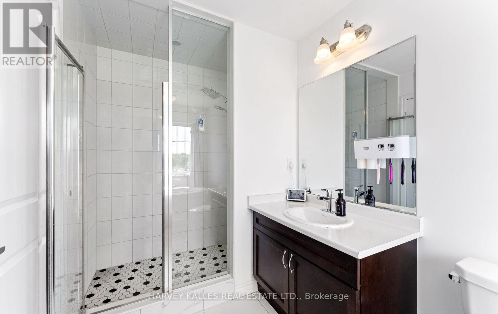 1520 Scarlett Trail, Pickering, Ontario  L1X 0N9 - Photo 25 - E13158708