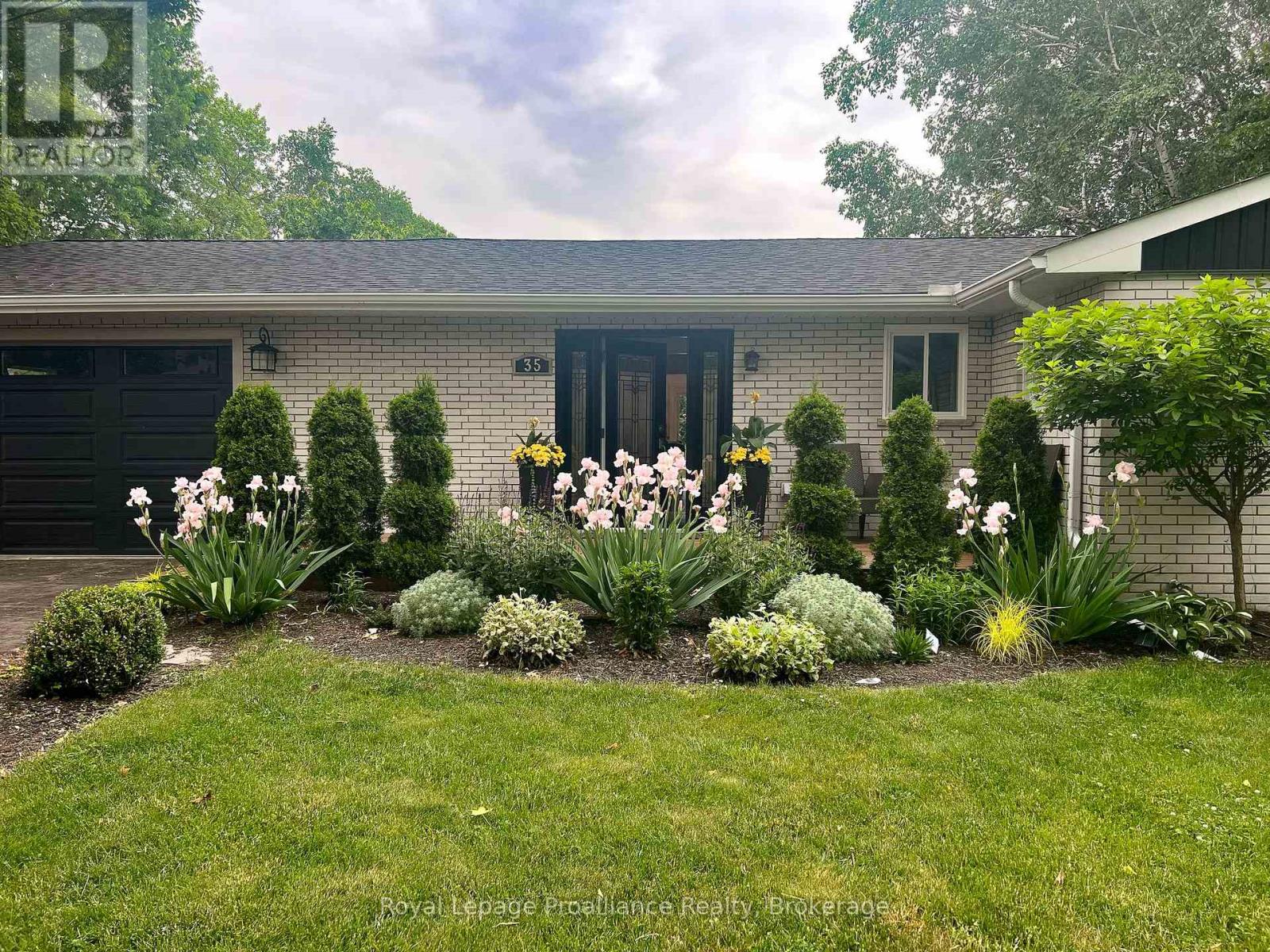 35 Hamilton Avenue, Cobourg, Ontario  K9A 1V7 - Photo 4 - X13157658