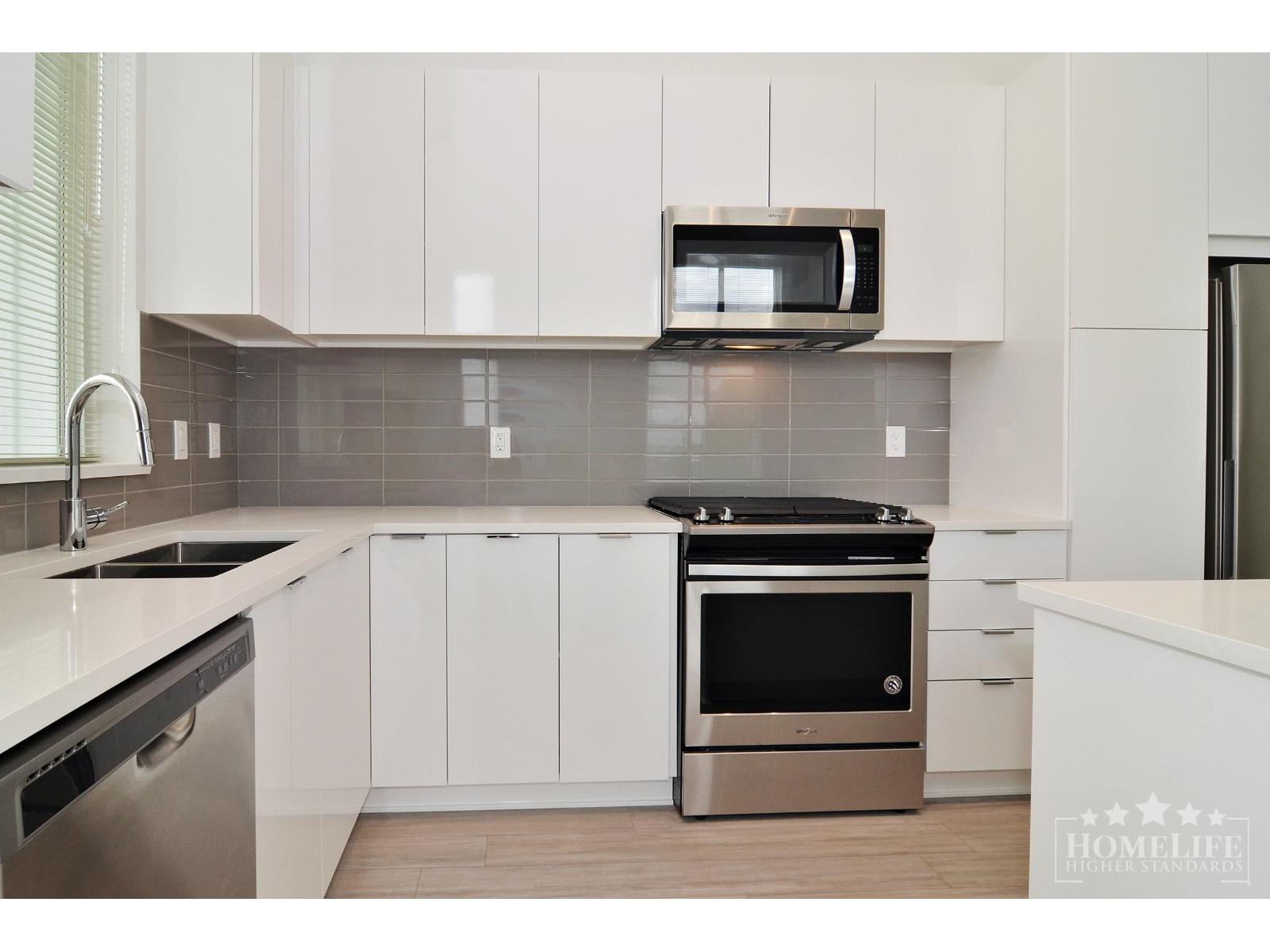 A420 8150 207 Street, Langley, British Columbia  V2Y 4J2 - Photo 8 - R3126603