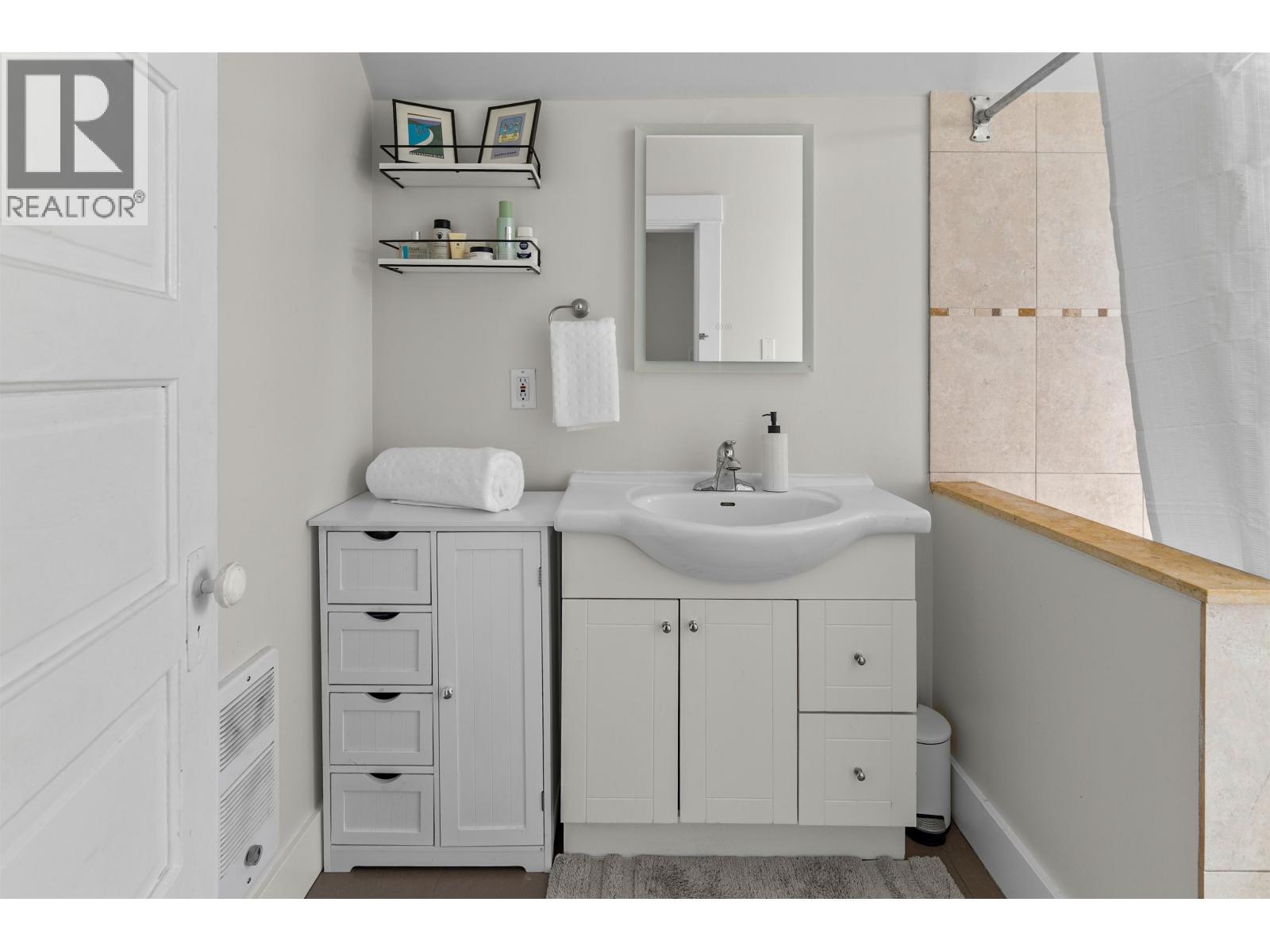 178 E King Edward Avenue, Vancouver, British Columbia  V5V 2C1 - Photo 27 - R3126123
