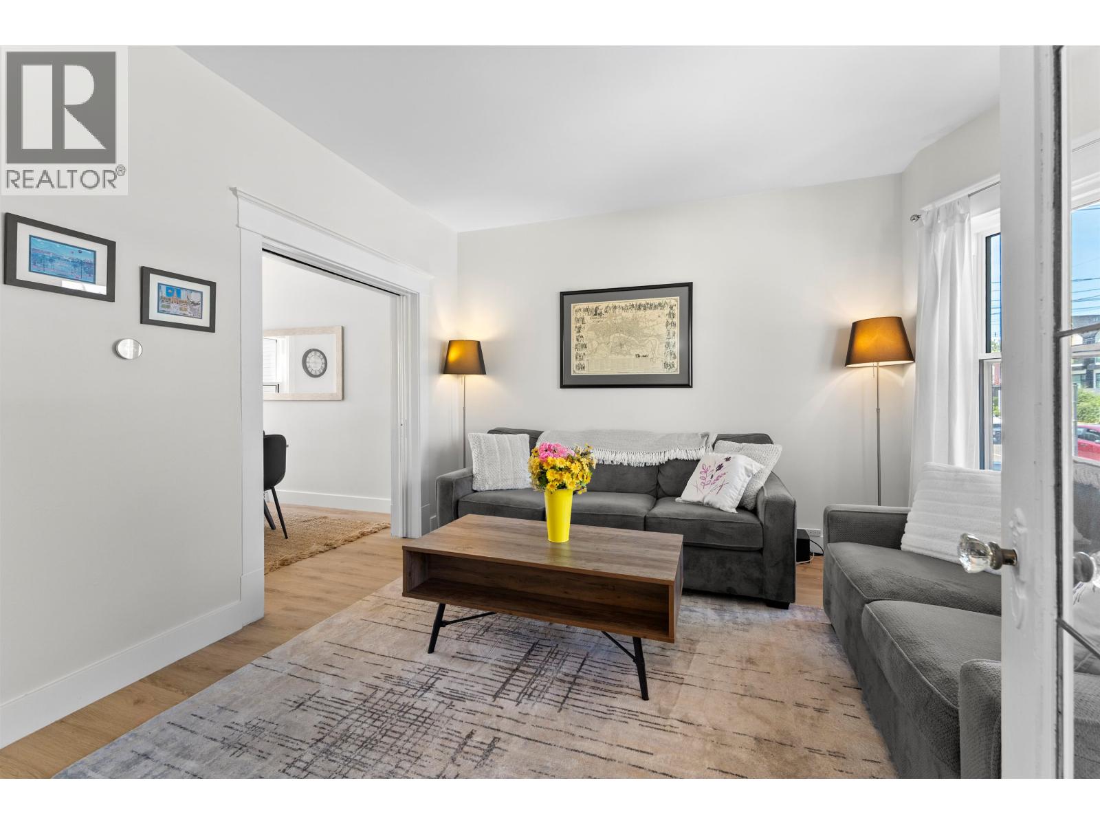 178 E King Edward Avenue, Vancouver, British Columbia  V5V 2C1 - Photo 3 - R3126123