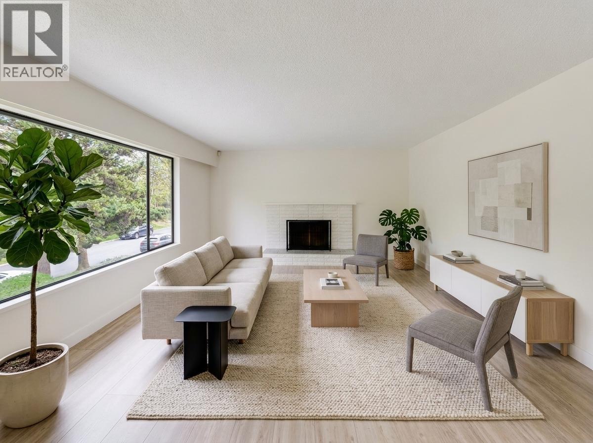 7942 LAKEFIELD DRIVE, Burnaby, British Columbia
