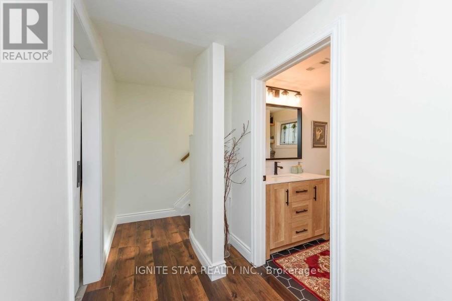 Lower Level - 323 Montego Road, Mississauga, Ontario  L5B 1C6 - Photo 3 - W13072462