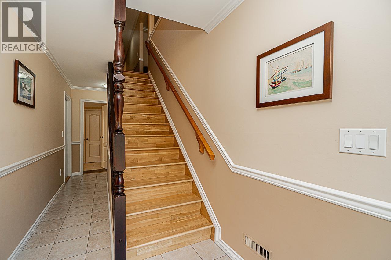 3949 Gilpin Street, Burnaby, British Columbia  V5G 2H2 - Photo 4 - R3126521