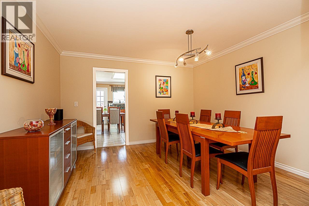 3949 Gilpin Street, Burnaby, British Columbia  V5G 2H2 - Photo 8 - R3126521