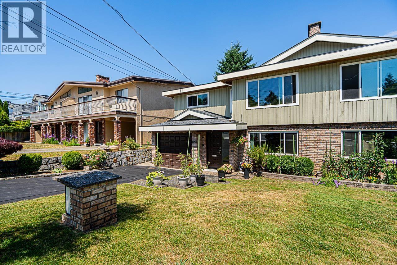 3949 Gilpin Street, Burnaby, British Columbia  V5G 2H2 - Photo 2 - R3126521