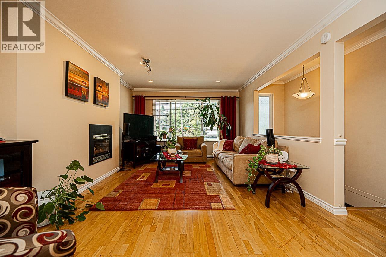 3949 Gilpin Street, Burnaby, British Columbia  V5G 2H2 - Photo 6 - R3126521