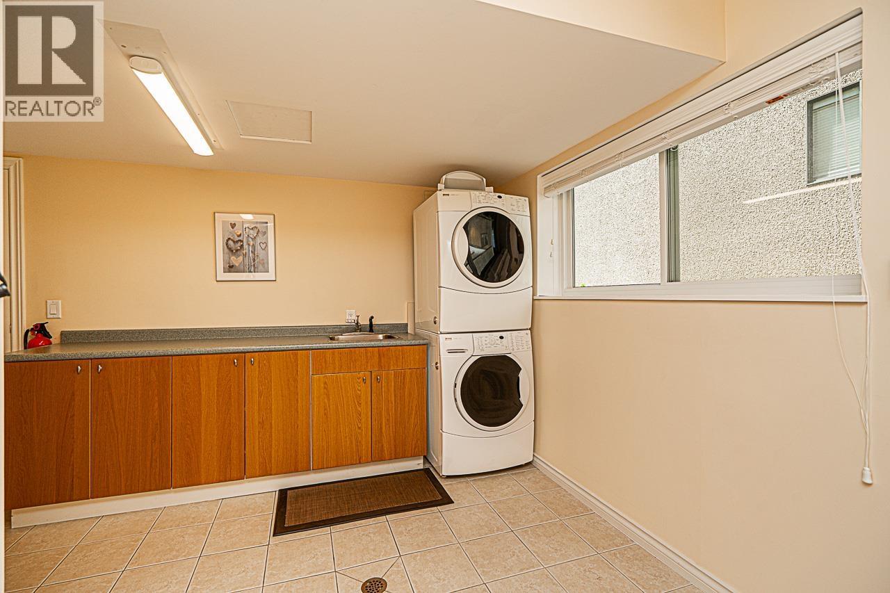 3949 Gilpin Street, Burnaby, British Columbia  V5G 2H2 - Photo 23 - R3126521