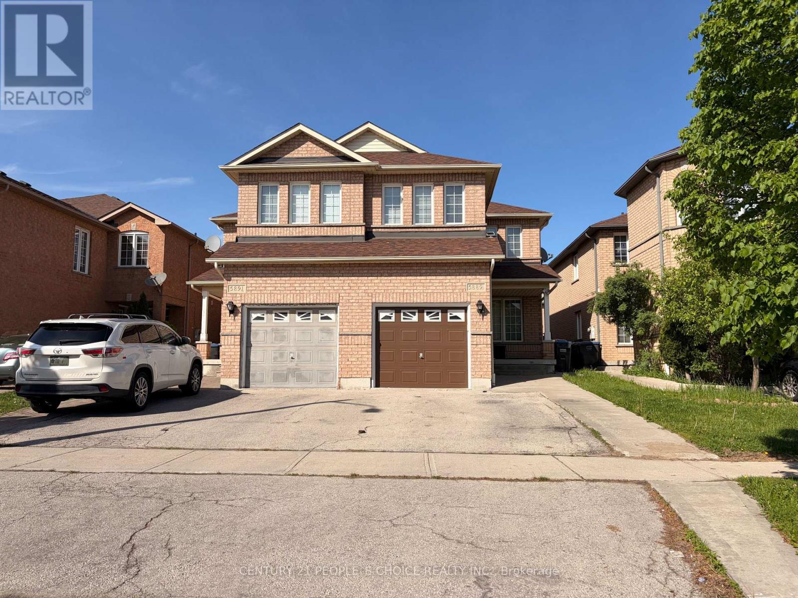 5889 Stonebriar Crescent, Mississauga, Ontario  L5V 2T7 - Photo 2 - W13150490