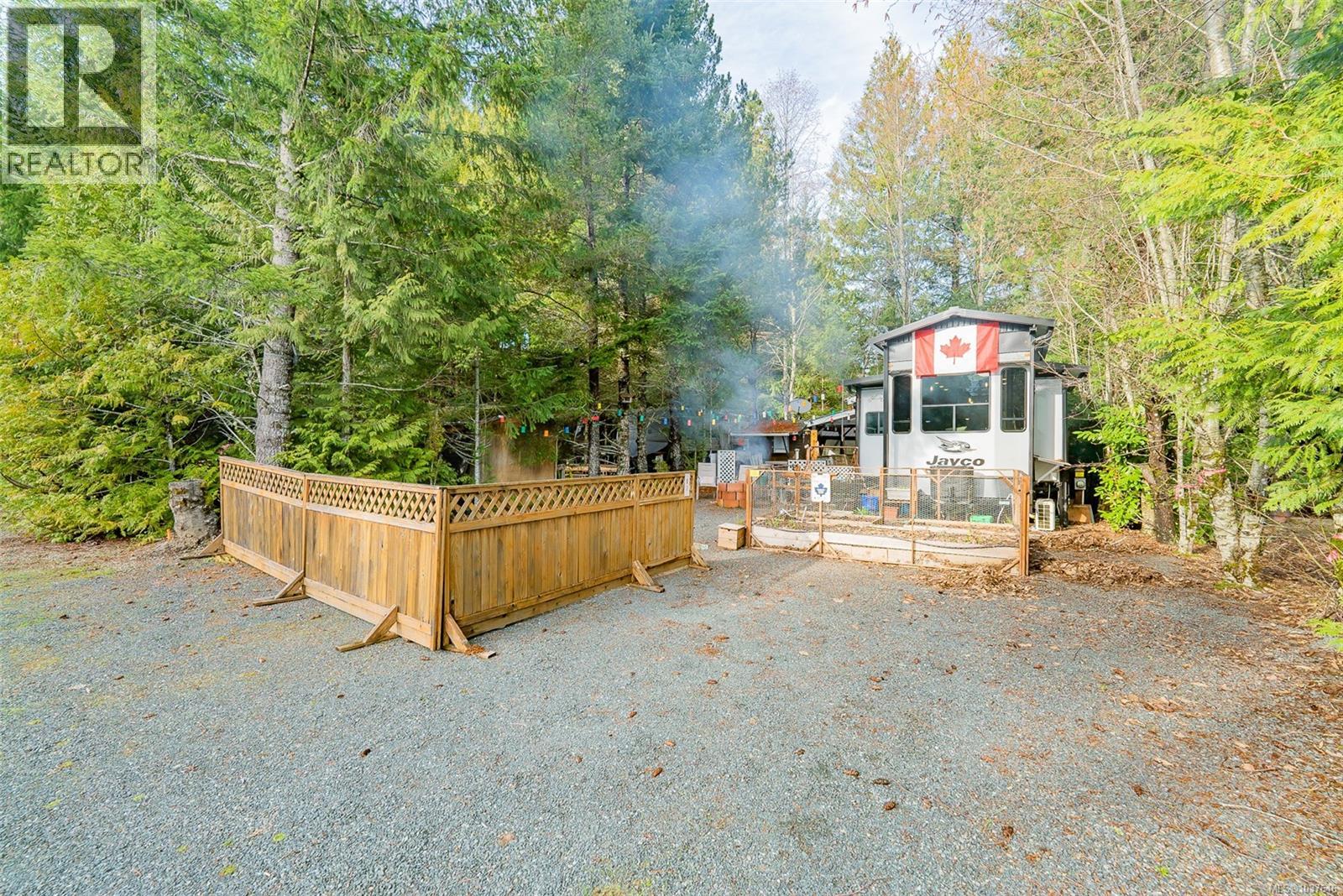 E2 2650 Turnbull Rd, Qualicum Beach, British Columbia  V9R 2R2 - Photo 18 - 1037646