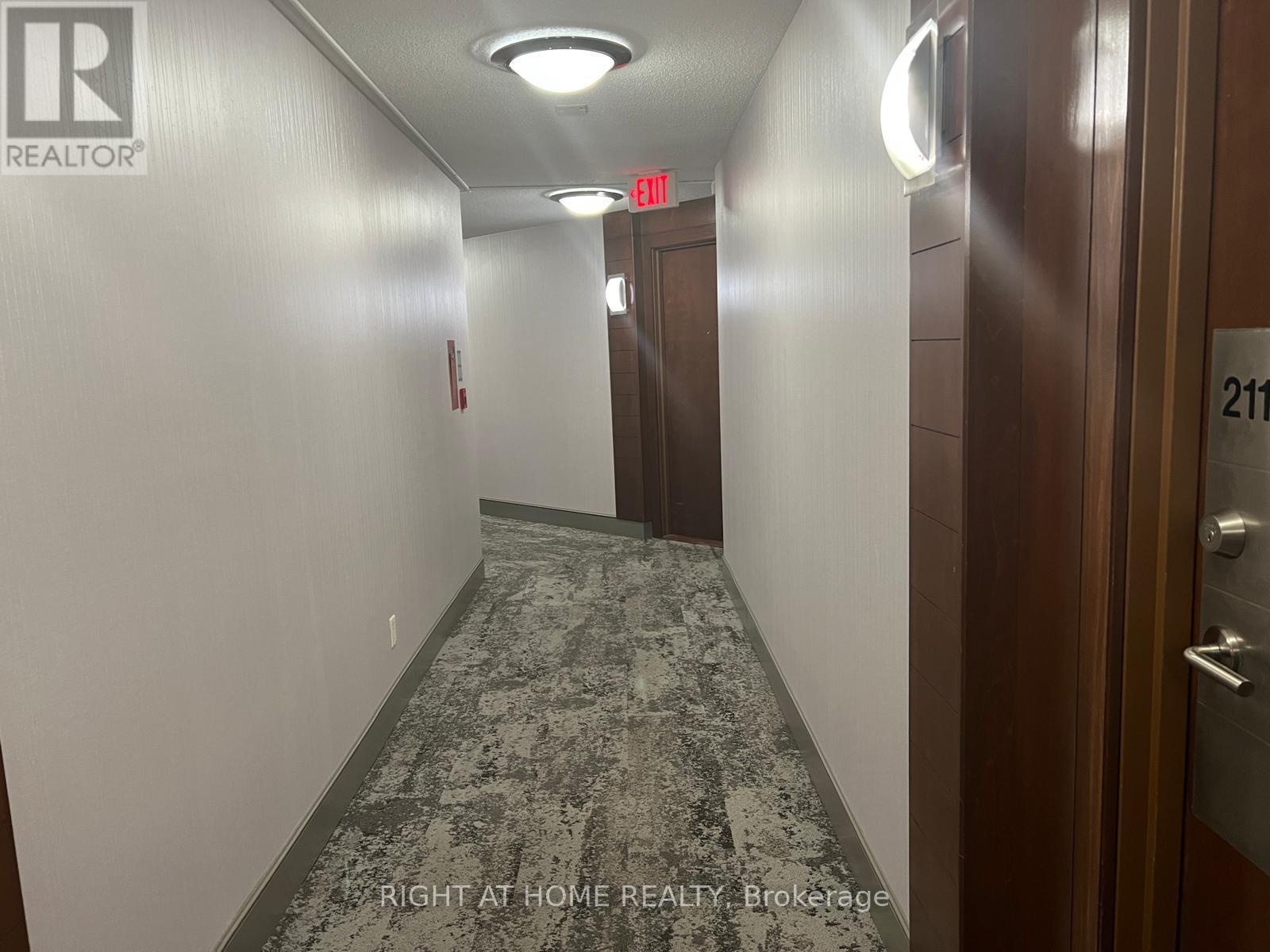 2114 - 310 Burnhamthorpe Road W, Mississauga, Ontario  L5B 3Y5 - Photo 3 - W13158628