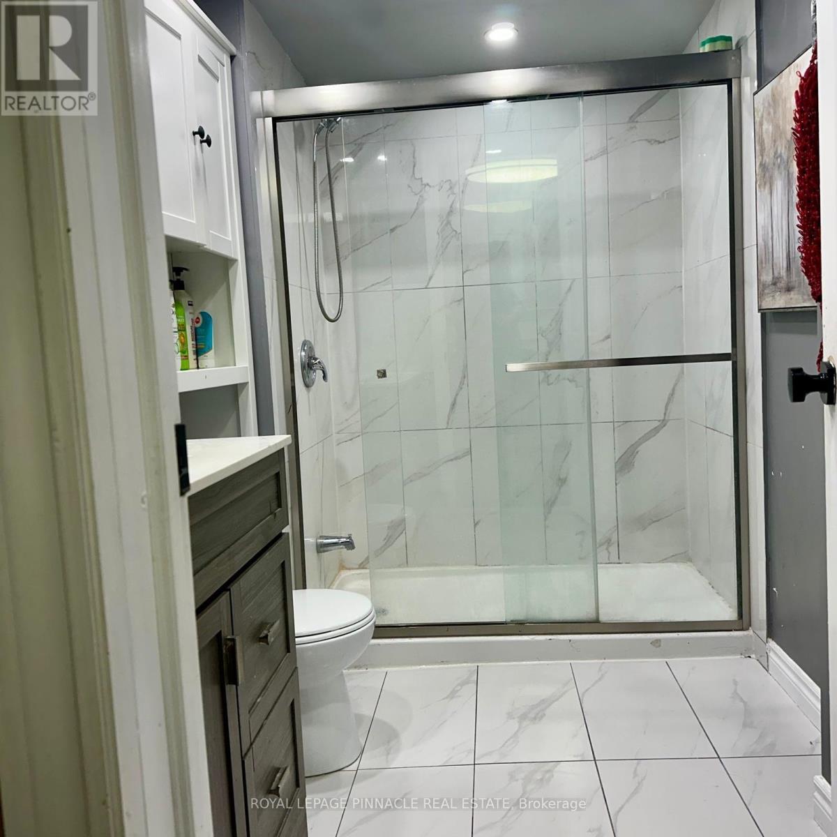 3427 Martins Pine Crescent, Mississauga, Ontario  L5L 1G3 - Photo 5 - W13158652
