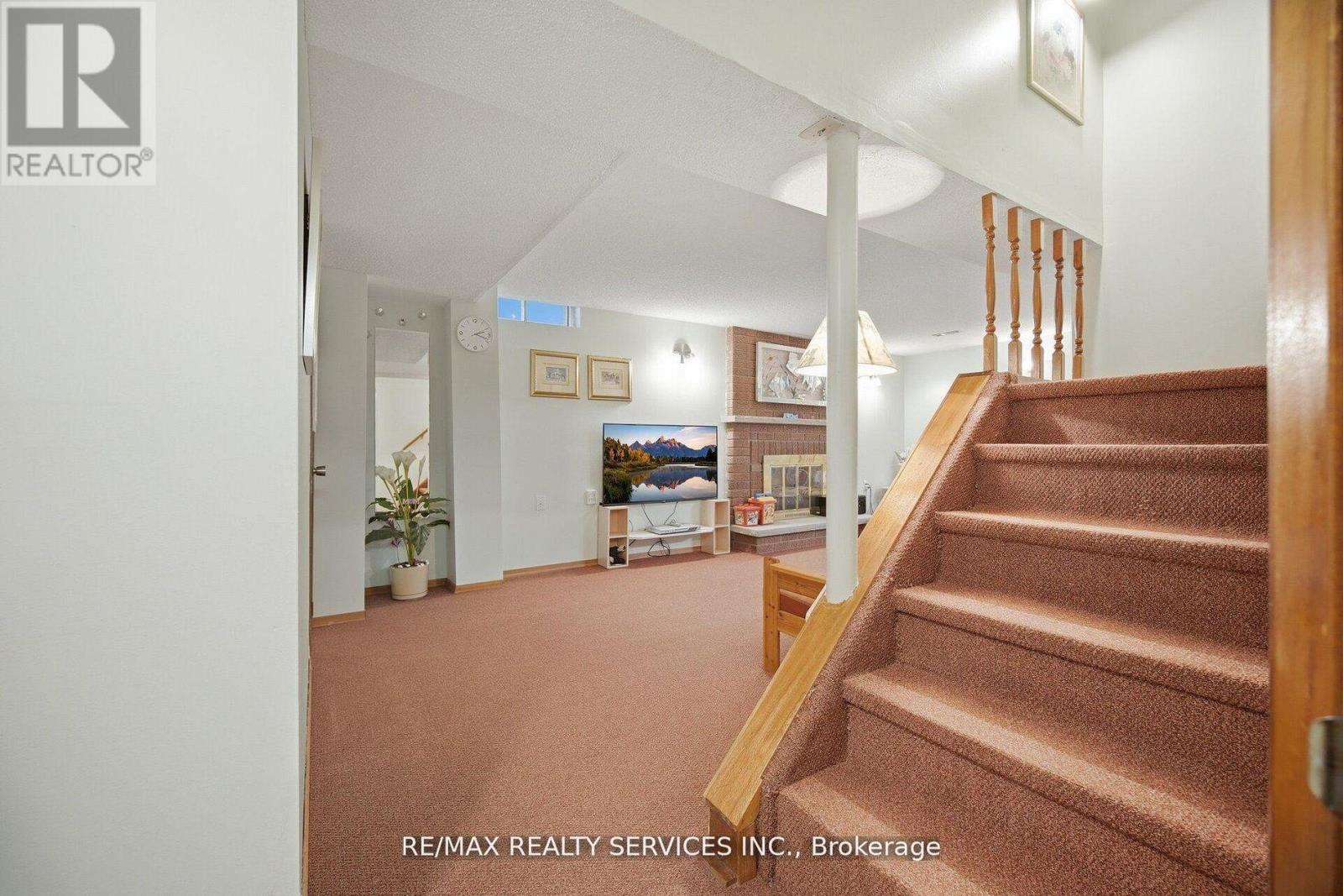 62 Fernbrook Crescent, Brampton, Ontario  L6Z 3N7 - Photo 35 - W13158772