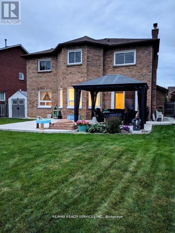 62 Fernbrook Crescent, Brampton, Ontario  L6Z 3N7 - Photo 47 - W13158772