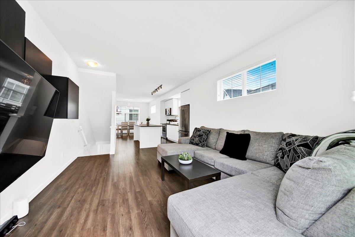 105 15340 Guildford Drive, Surrey, British Columbia  V3R 0C9 - Photo 15 - R3126563