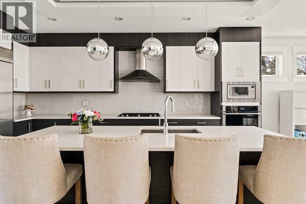 2825 35 Street SW, Calgary, Alberta  T3E 2Y4 - Photo 8 - A2305226