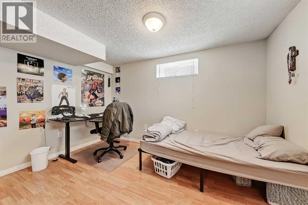 1315 Northmount Drive NW, Calgary, Alberta  T2L 0C9 - Photo 21 - A2312941