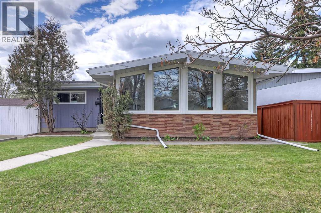 1315 Northmount Drive NW, Calgary, Alberta