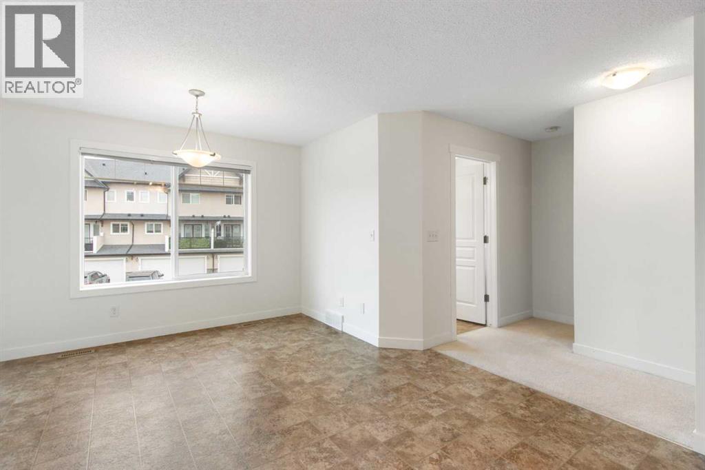 59 Cimarron Vista Gardens, Okotoks, Alberta  T1S 0G3 - Photo 10 - A2313570