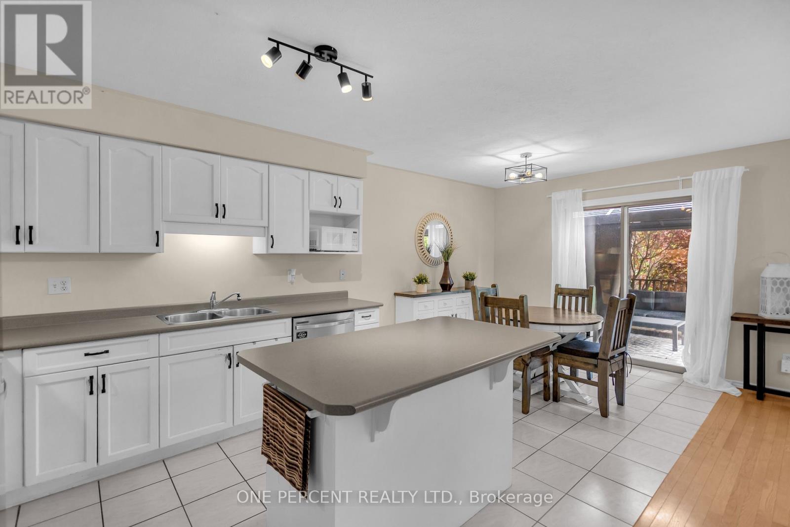 66 Hanlon Place, Brant, Ontario  N3L 4C2 - Photo 7 - X13158622