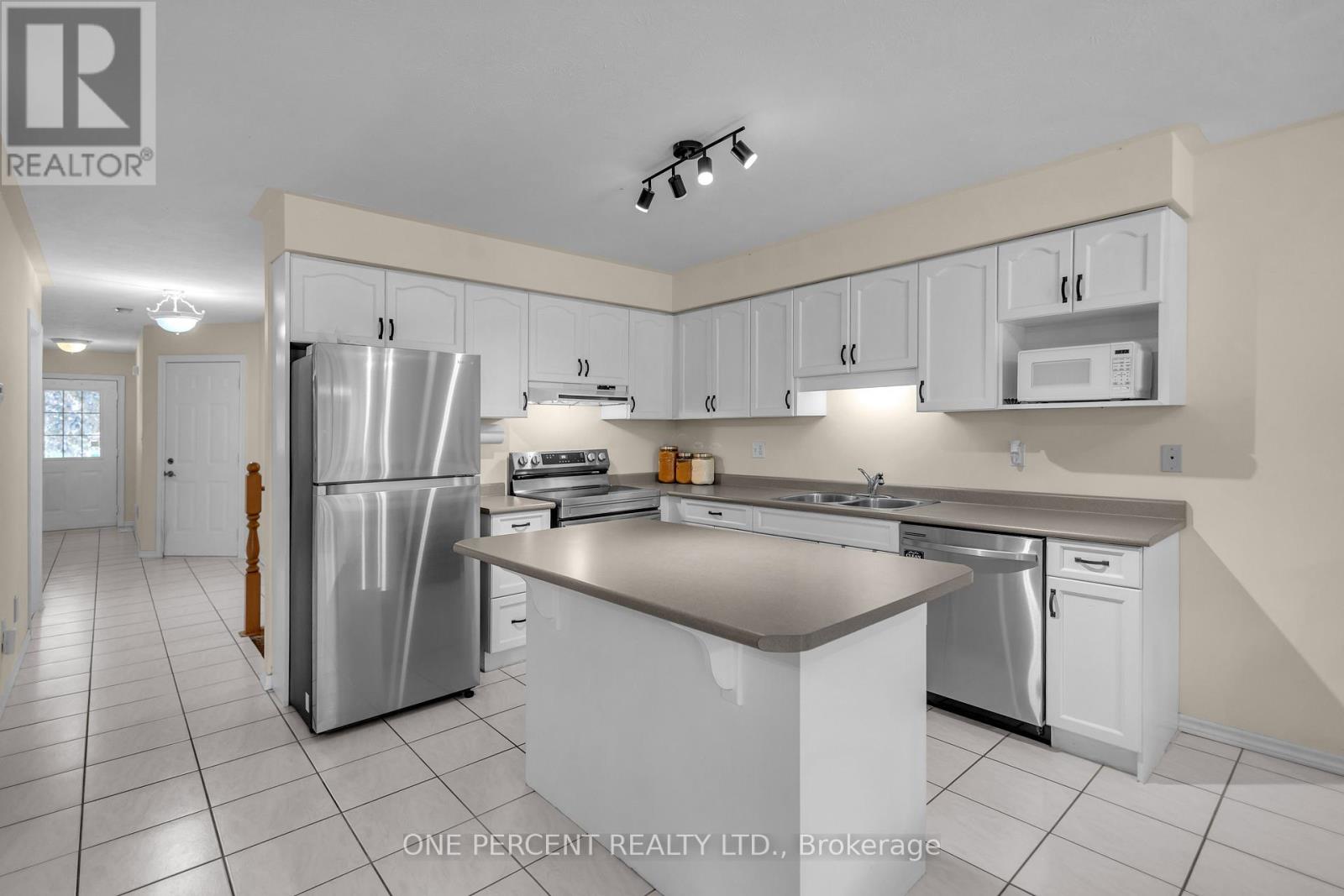66 Hanlon Place, Brant, Ontario  N3L 4C2 - Photo 8 - X13158622