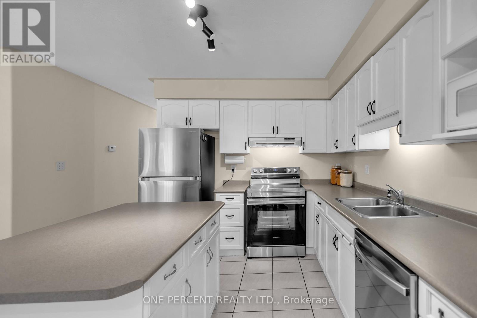 66 Hanlon Place, Brant, Ontario  N3L 4C2 - Photo 9 - X13158622