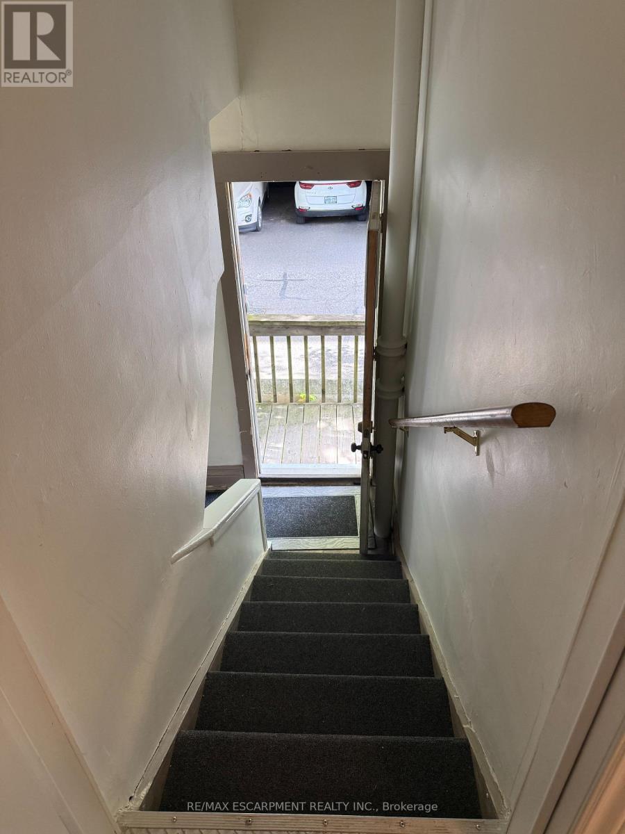 2 - 29 Mountain Avenue S, Hamilton, Ontario  L8G 2V7 - Photo 11 - X13158724