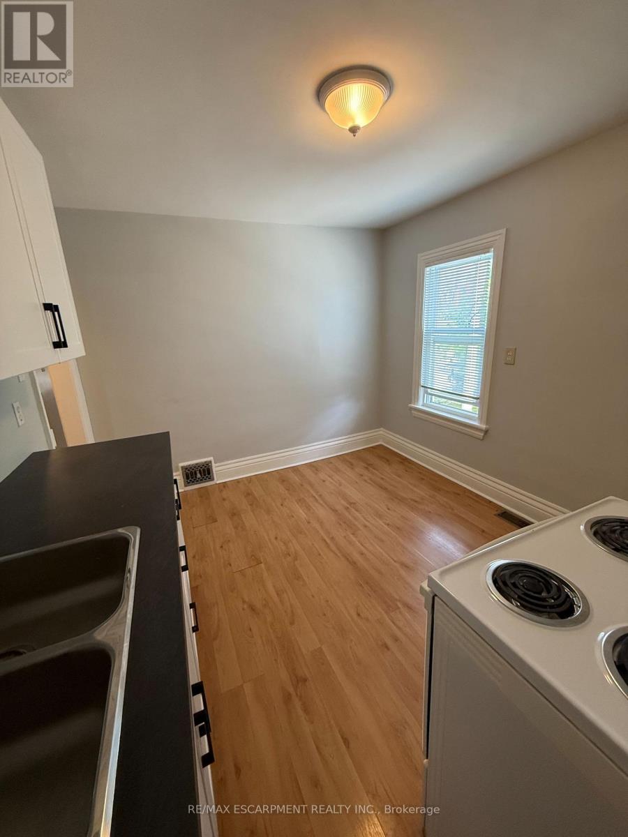 2 - 29 Mountain Avenue S, Hamilton, Ontario  L8G 2V7 - Photo 5 - X13158724