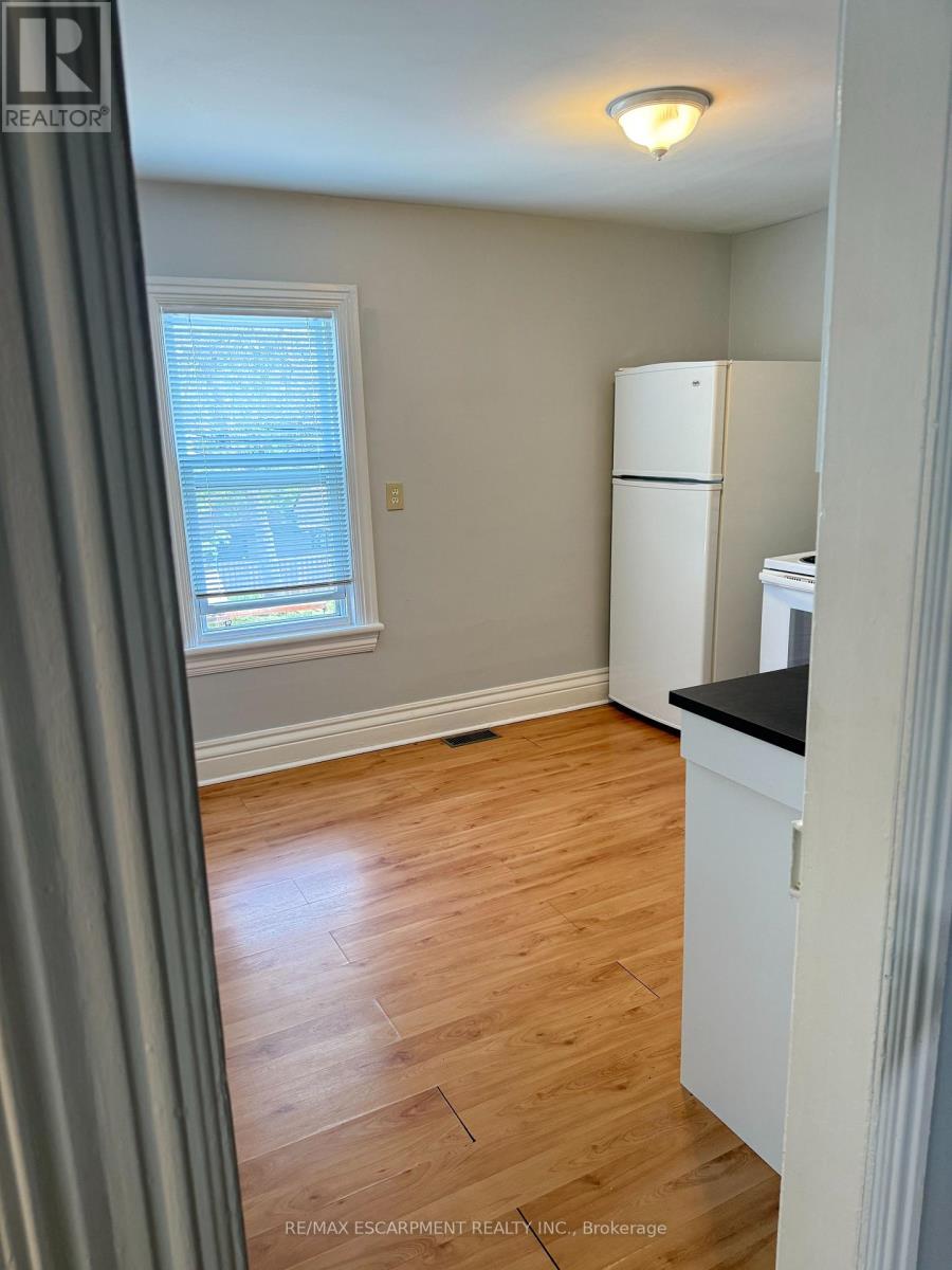 2 - 29 Mountain Avenue S, Hamilton, Ontario  L8G 2V7 - Photo 7 - X13158724