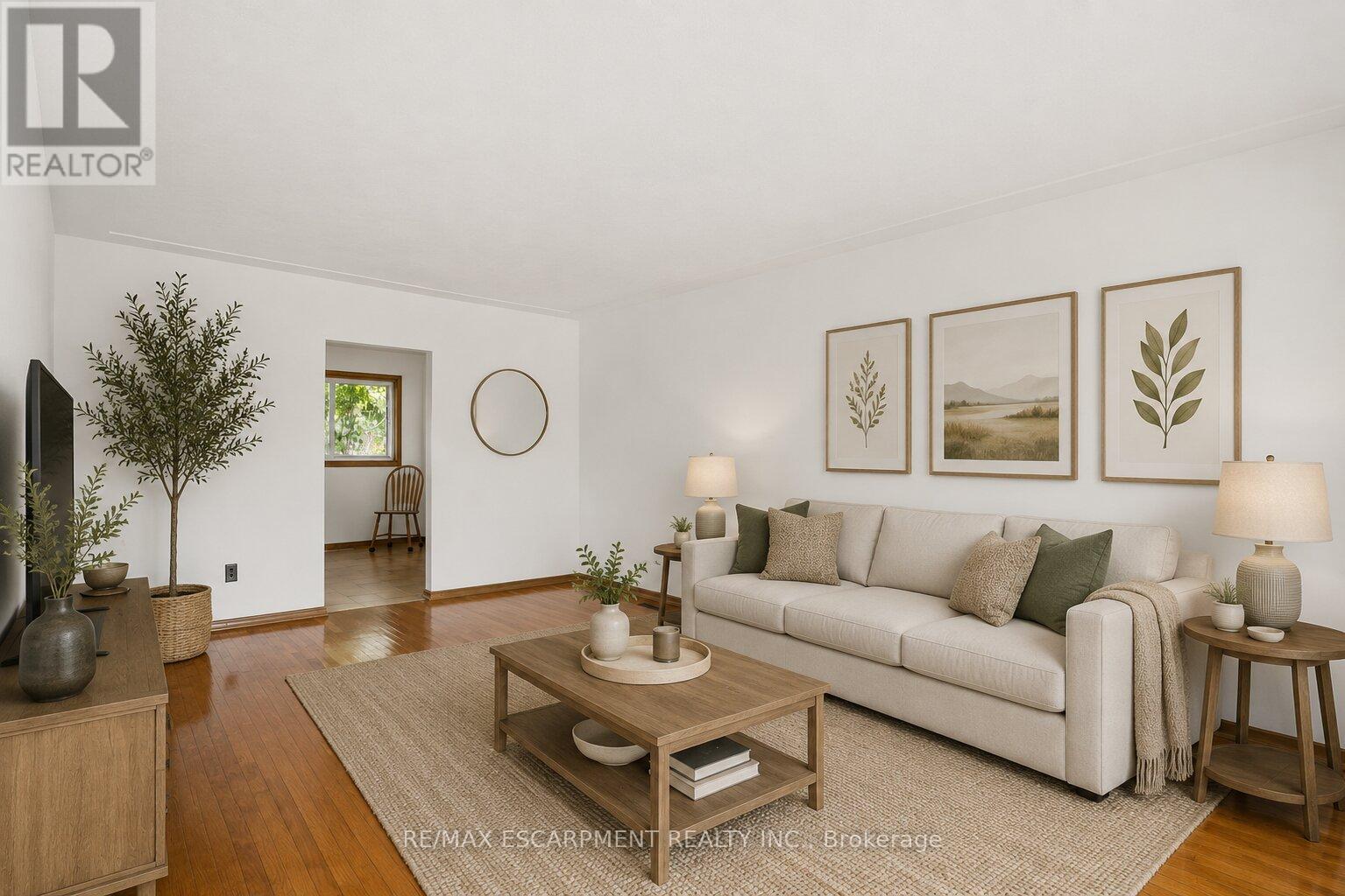 34 Beaconsfield Drive, Hamilton, Ontario  L8T 2W9 - Photo 5 - X13158792