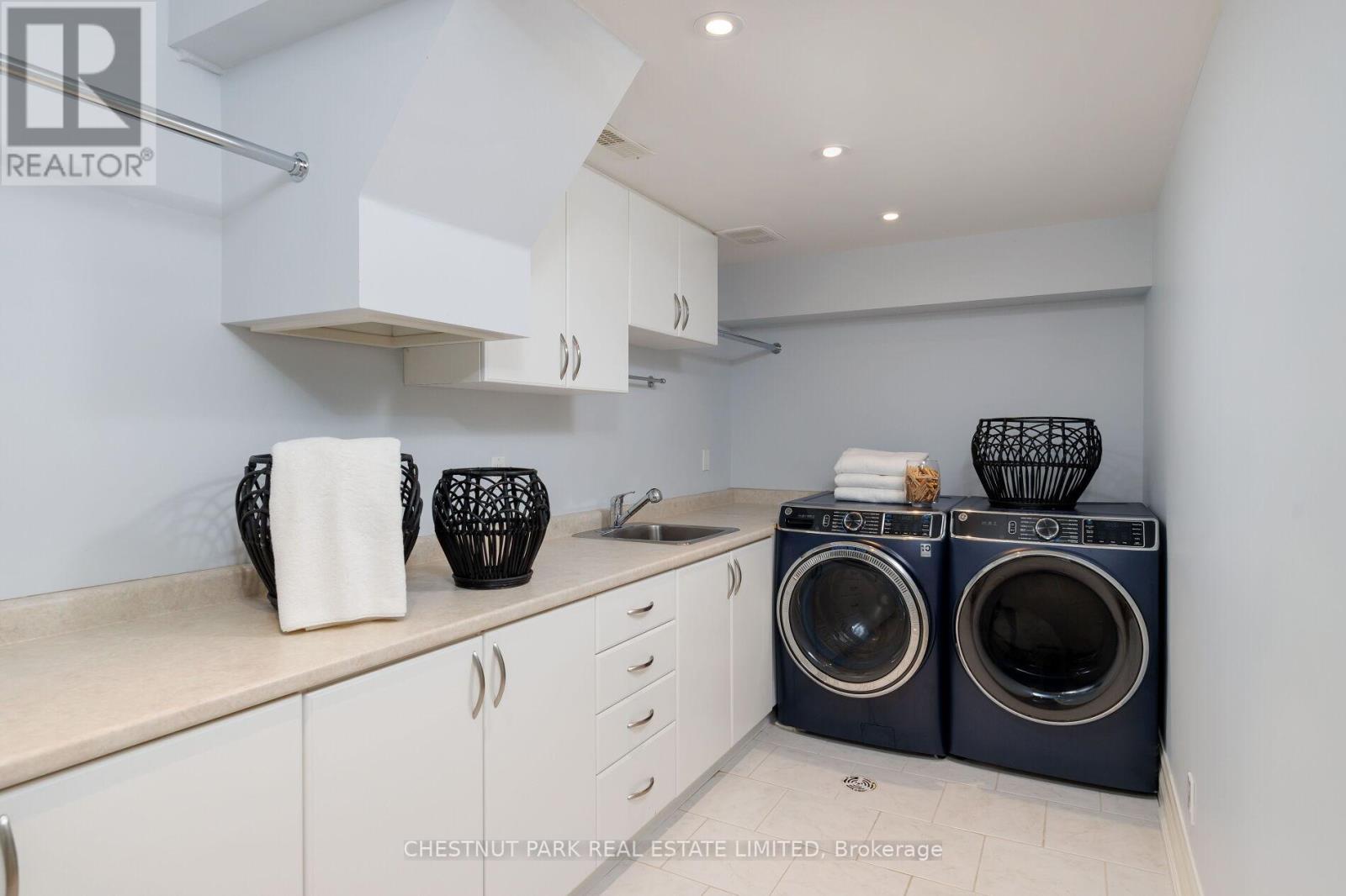 7 Strathgowan Crescent, Toronto, Ontario  M4N 2Z6 - Photo 45 - C13158684