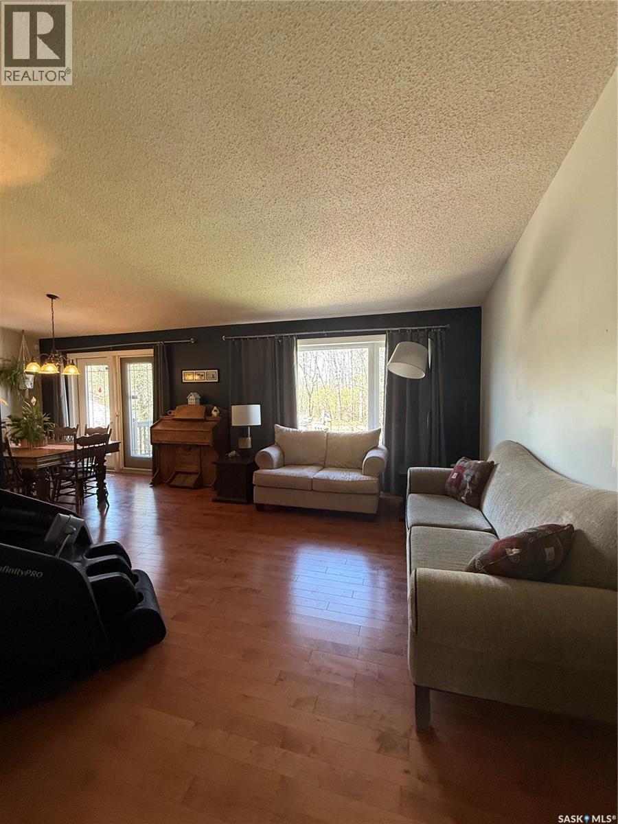 402 9th Avenue, Rosthern, Saskatchewan  S0K 3R0 - Photo 13 - SK036767