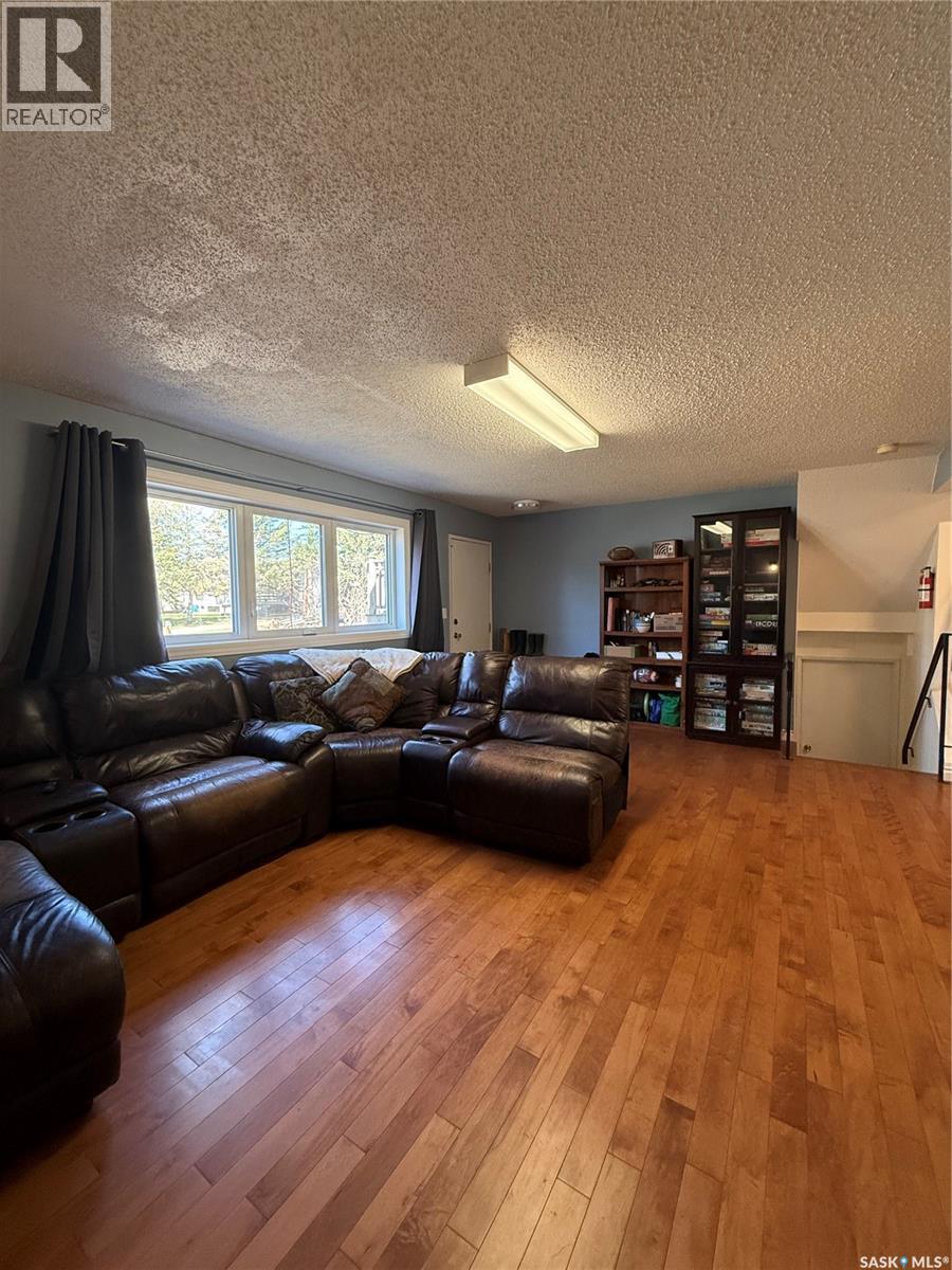 402 9th Avenue, Rosthern, Saskatchewan  S0K 3R0 - Photo 23 - SK036767