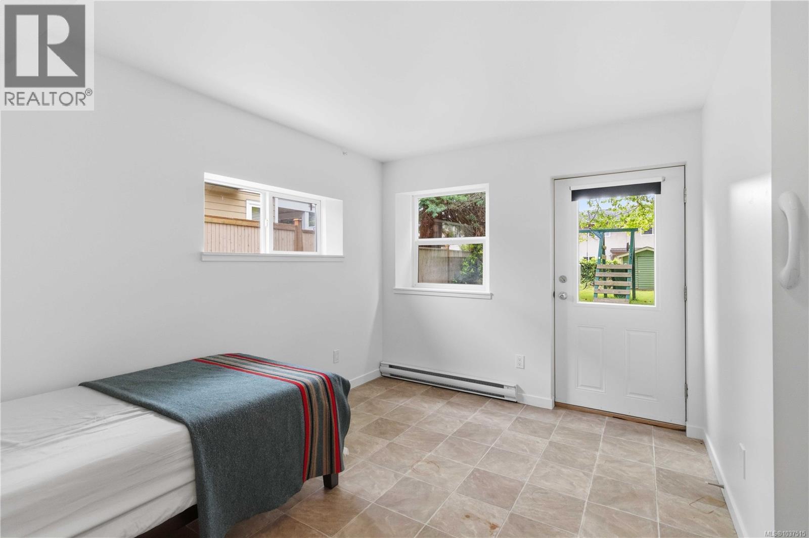 1541 Mcrae Ave, Saanich, British Columbia  V8P 1G4 - Photo 27 - 1037515