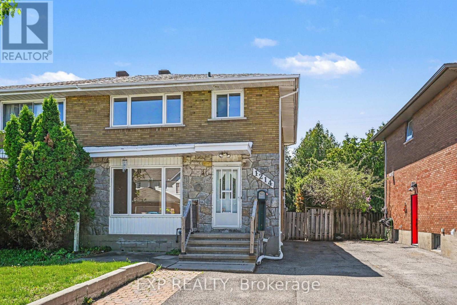 1214 CLYDE AVENUE, Ottawa, Ontario