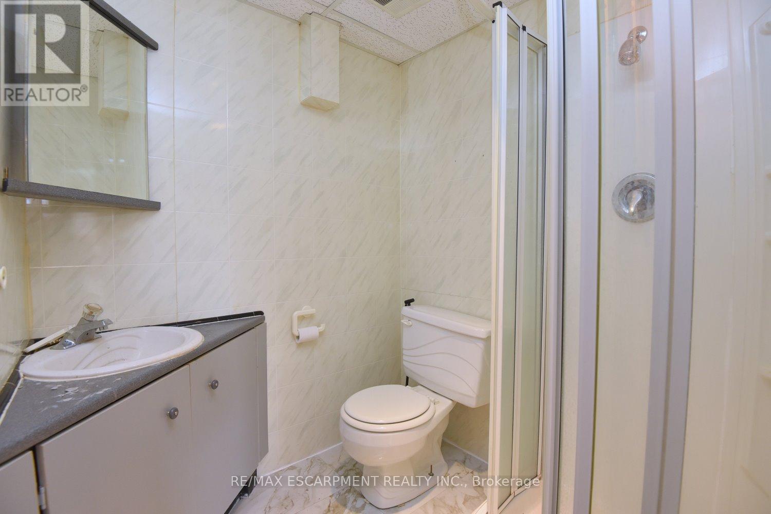 409 Tennyson Drive, Oakville, Ontario  L6L 3Z2 - Photo 16 - W12820708
