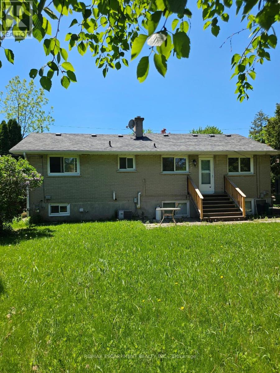 409 Tennyson Drive, Oakville, Ontario  L6L 3Z2 - Photo 17 - W12820708