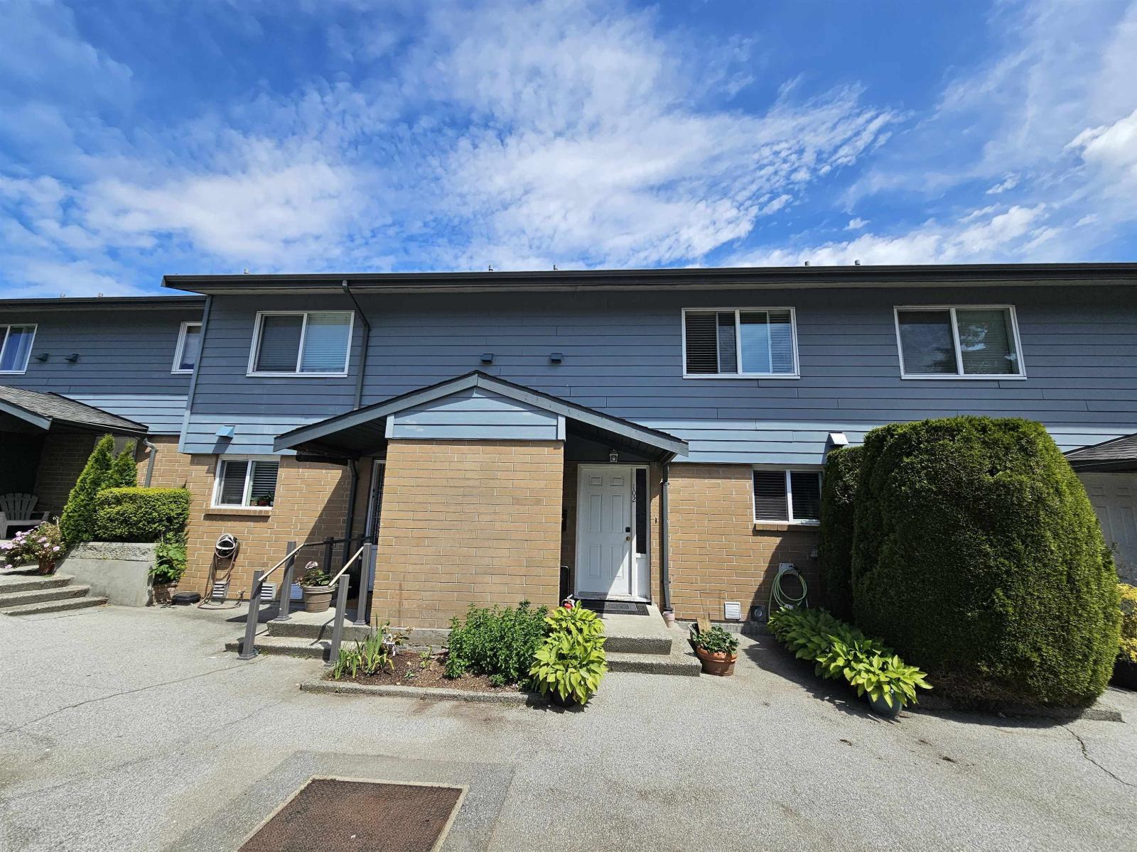 102 10744 GUILDFORD DRIVE, Surrey, British Columbia