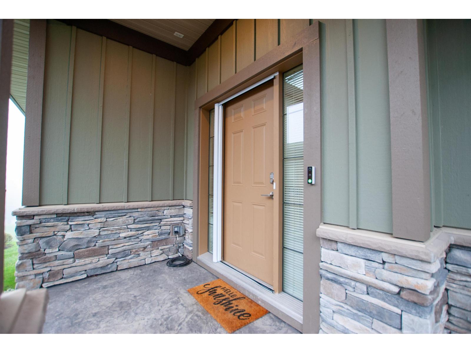 114 51096 Falls Court, Eastern Hillsides, Chilliwack, British Columbia  V4Z 1K7 - Photo 2 - R3126263