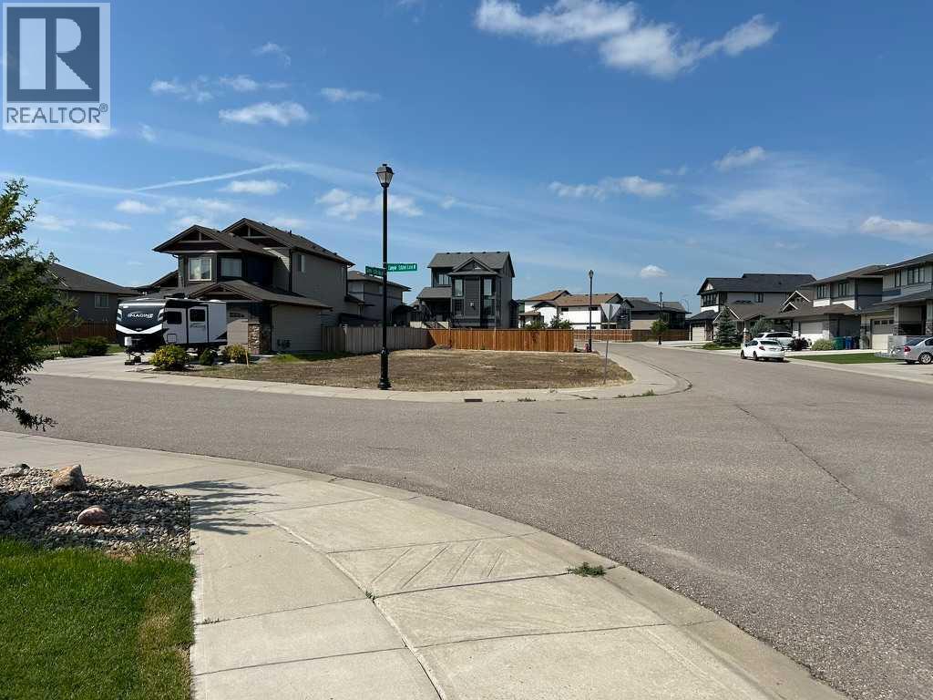 14 Canyon Estates Lane W, Lethbridge, Alberta  T1K 5W7 - Photo 1 - A2272385