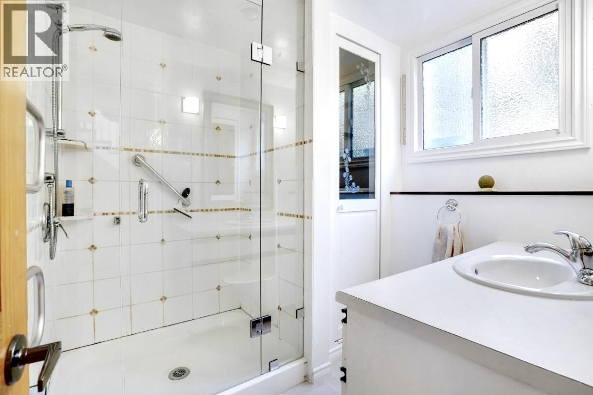 2305 W 3rd Avenue, Vancouver, British Columbia  V6K 1L6 - Photo 31 - R3126583