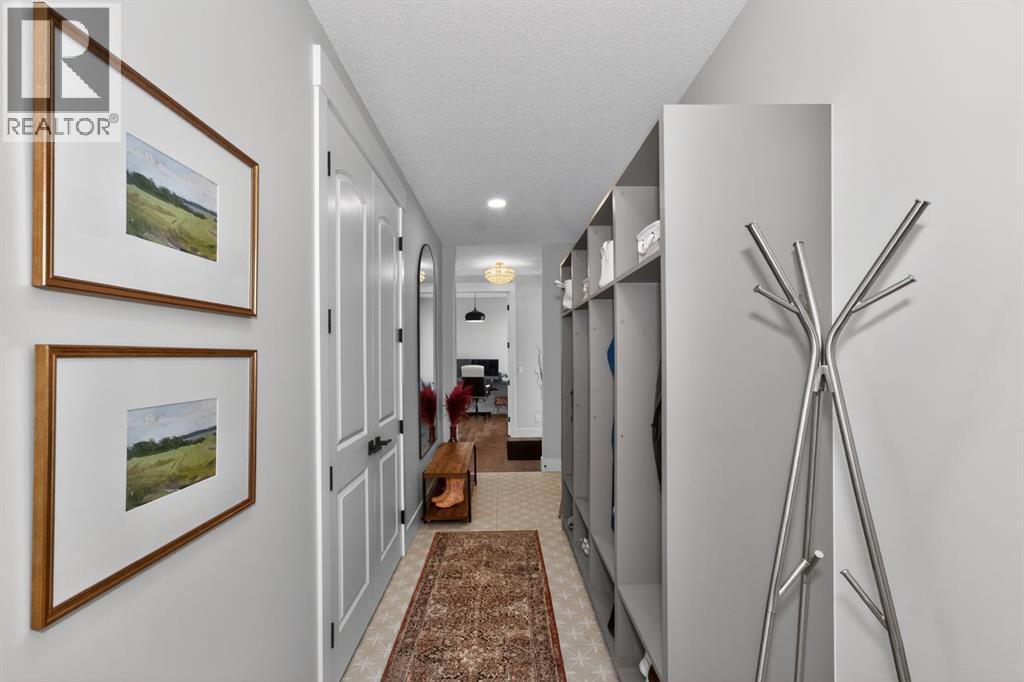 148 Crestridge Terrace SW, Calgary, Alberta  T3B 6K5 - Photo 17 - A2313265